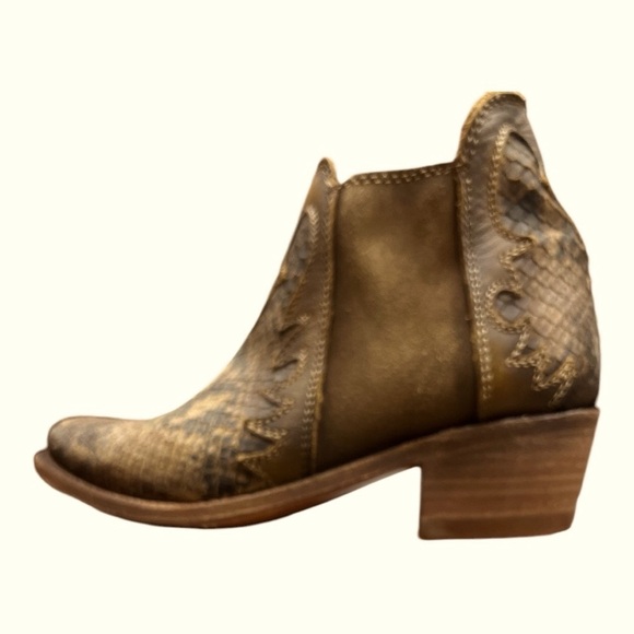 Liberty Black Uma Python Embossed Suede Cowboy Core Western Boots SZ 6 - Picture 3 of 13